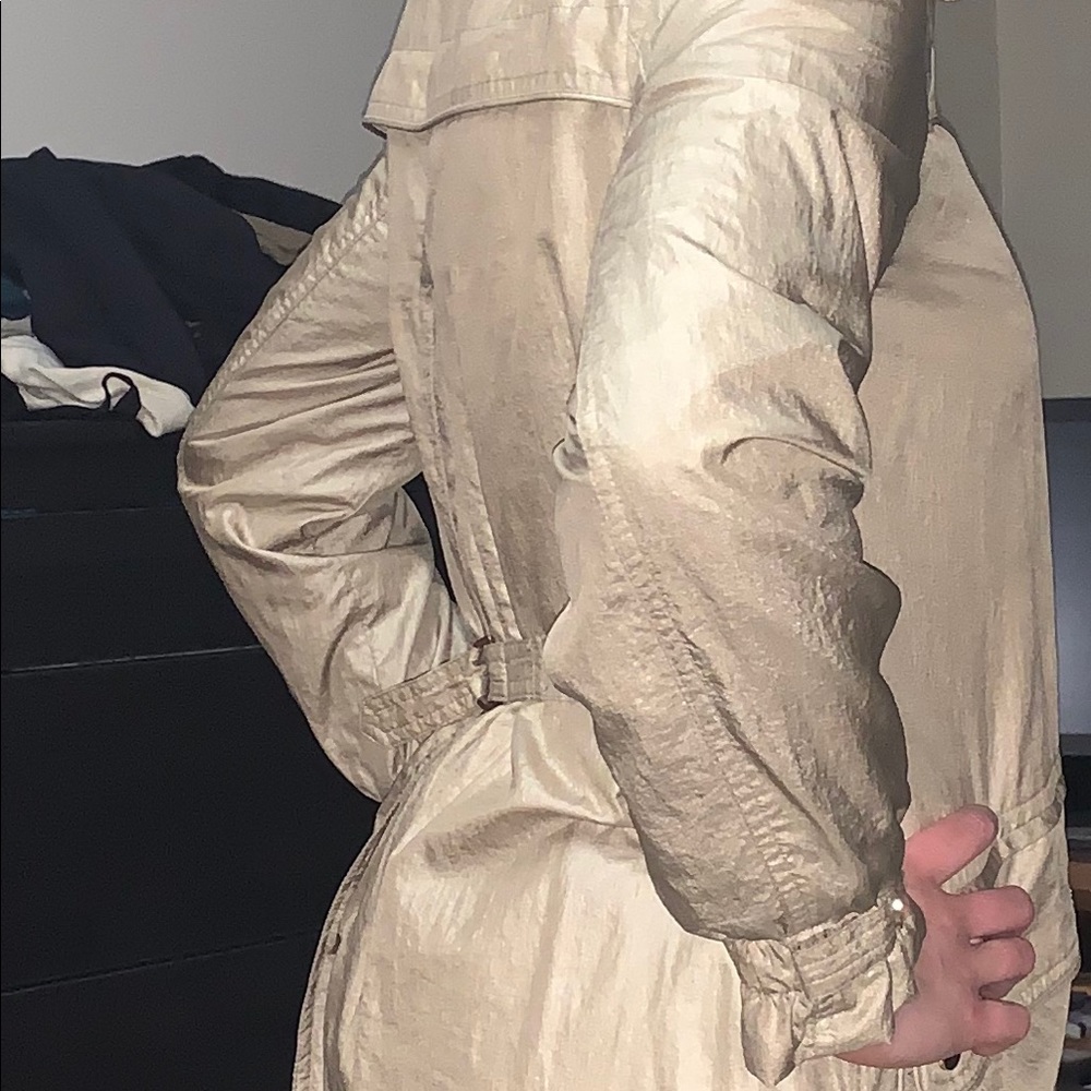 Gorgeous Eliza j trench coat - Picture 2 of 4